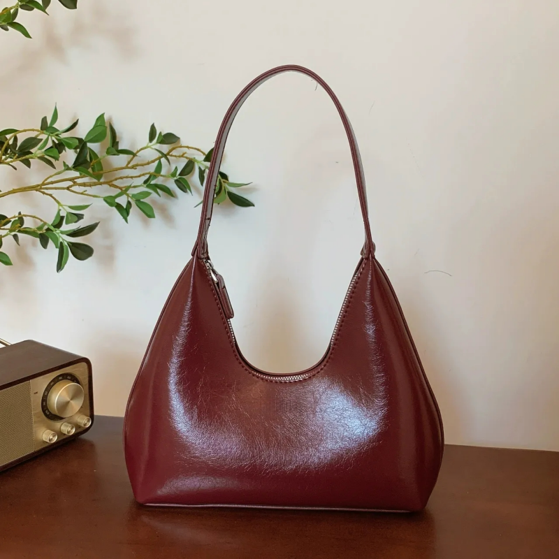 Wholesale Elegant Women's Hand Bag Genuine Leather Hobo with Reinforced Stitching Custom Service Ready